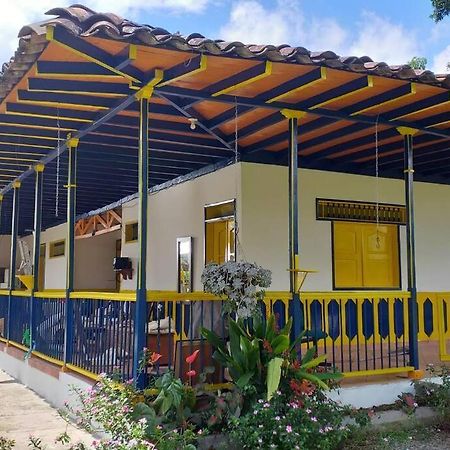 Casa Finca campesina Villa Luz Montenegro Esterno foto
