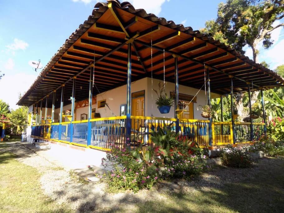 Casa Finca campesina Villa Luz Montenegro Esterno foto